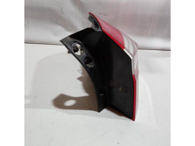 bontott KIA RIO Jobb Külső Hátsó Lámpa