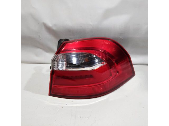 bontott KIA RIO Jobb Külső Hátsó Lámpa