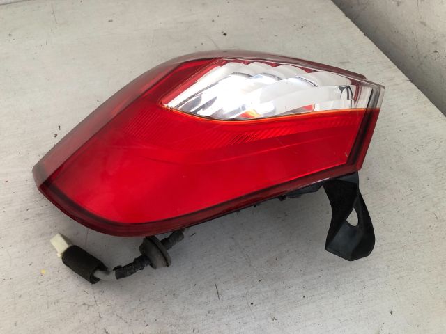 bontott KIA RIO Jobb Külső Hátsó Lámpa