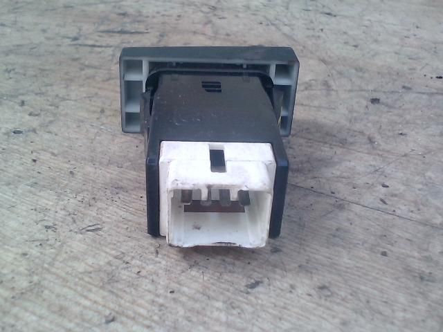 bontott KIA RIO Ködfényszóró (Pozíciófüggetlen)