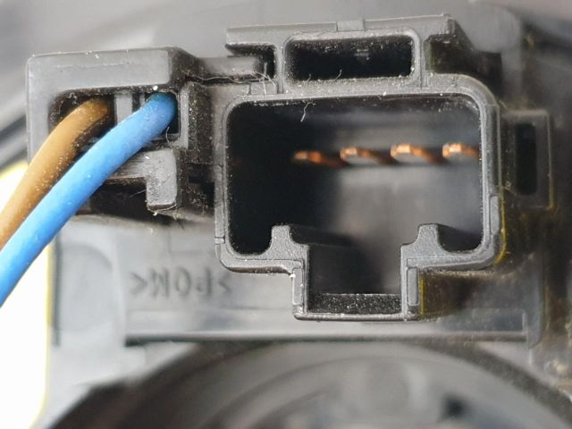 bontott KIA RIO Légzsák Átvezető Szalagkábel