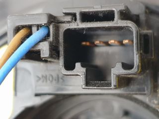 bontott KIA RIO Légzsák Átvezető Szalagkábel