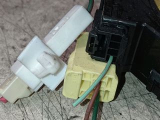 bontott KIA RIO Légzsák Átvezető Szalagkábel