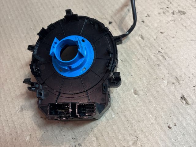 bontott KIA RIO Légzsák Átvezető Szalagkábel