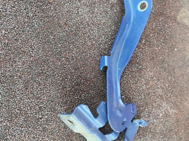 bontott KIA RIO Motorháztető Jobb Zsanér