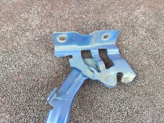 bontott KIA RIO Motorháztető Jobb Zsanér