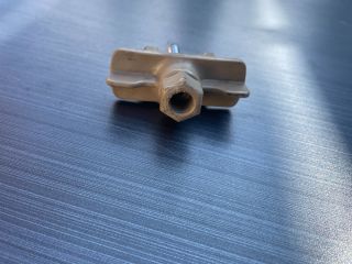 bontott KIA RIO Pótkerék Rögzítő