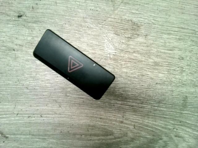 bontott KIA RIO Vészvillogó Kapcsoló