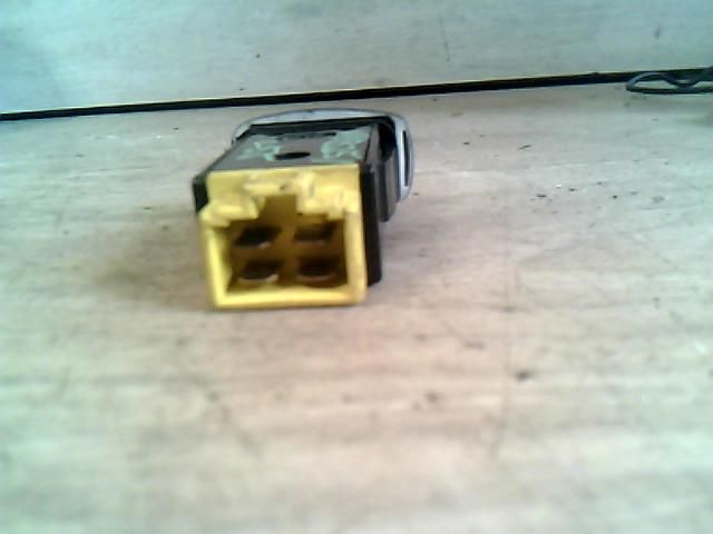 bontott KIA SEPHIA Ablakfűtés Kapcsoló