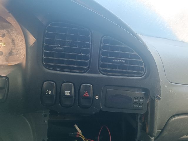 bontott KIA SEPHIA Bal első Sárvédő