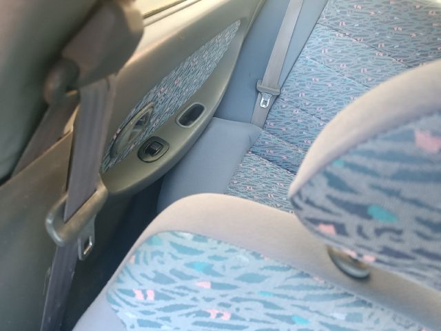 bontott KIA SEPHIA Bal Szellőző