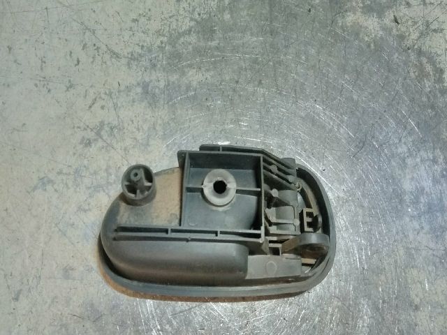 bontott KIA SEPHIA Jobb Belső Kilincs (Pozíciófüggetlen)