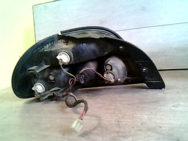 bontott KIA SEPHIA Jobb Hátsó Lámpa