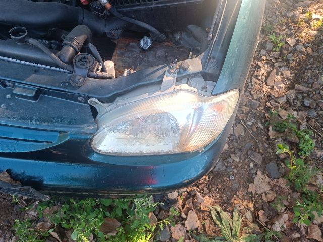 bontott KIA SEPHIA Könyöklő