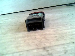 bontott KIA SEPHIA Vészvillogó Kapcsoló