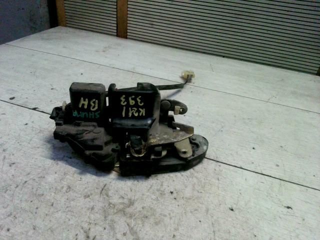 bontott KIA SHUMA Bal hátsó Ajtózár