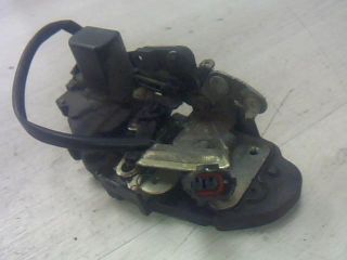 bontott KIA SHUMA Bal hátsó Ajtózár