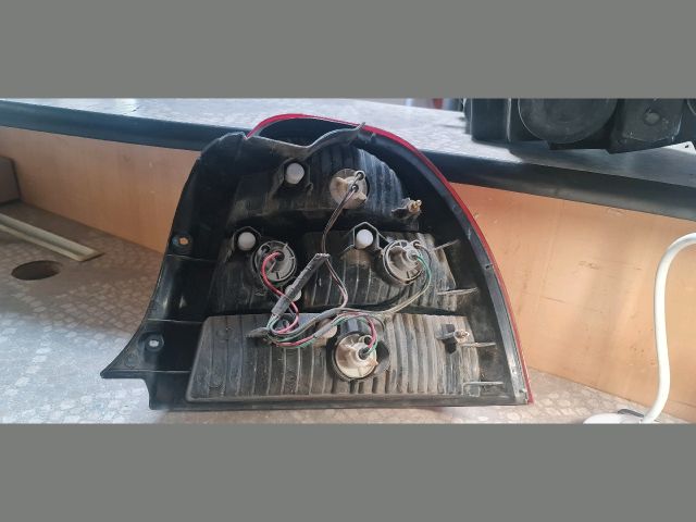 bontott KIA SHUMA Bal Hátsó Lámpa