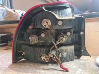 bontott KIA SHUMA Jobb Hátsó Lámpa