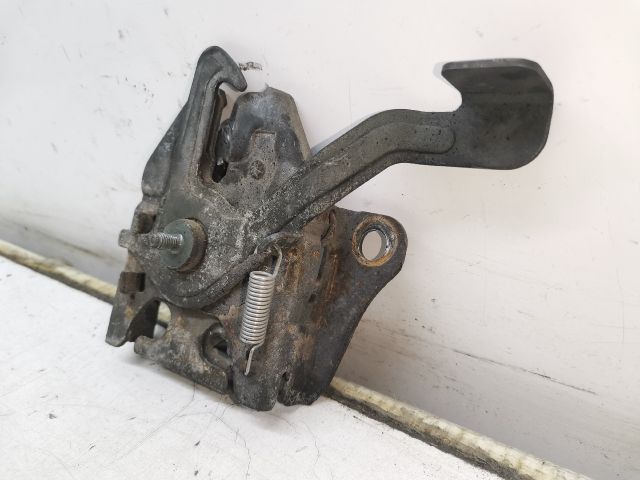 bontott KIA SHUMA Motorháztető Zárszerkezet