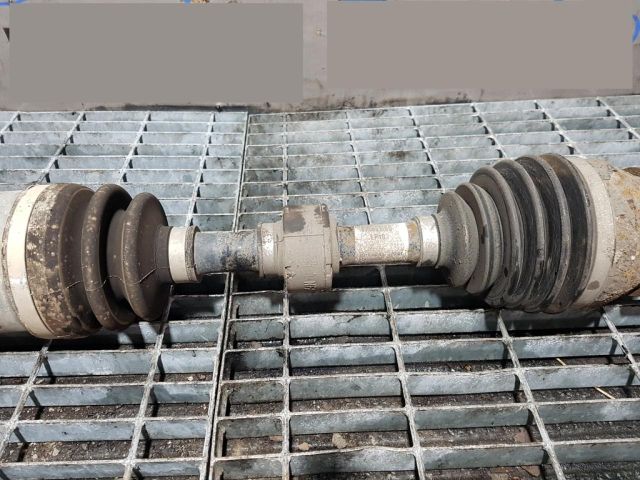 bontott KIA SORENTO Bal Féltengely