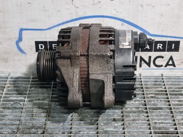 bontott KIA SORENTO Generátor