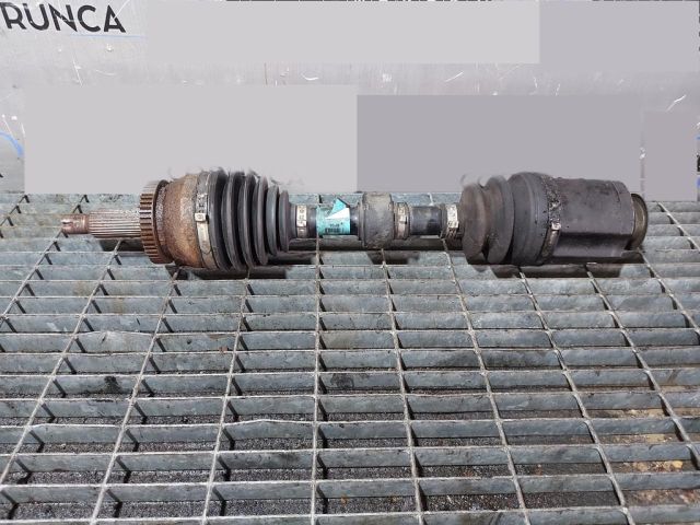 bontott KIA SORENTO Jobb Féltengely