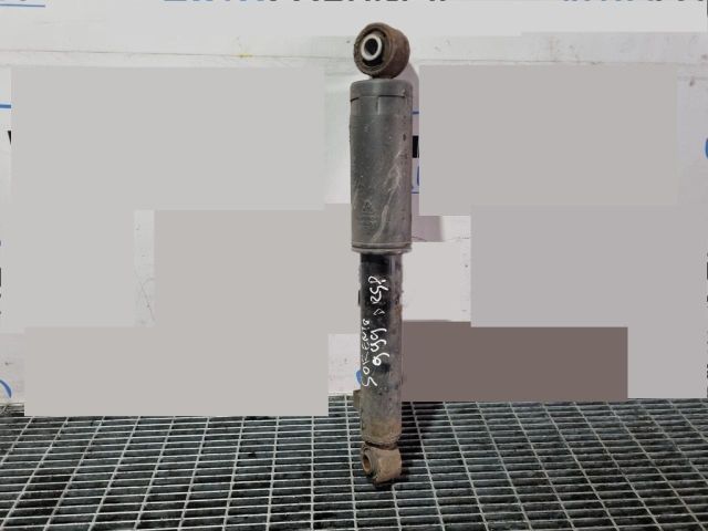 bontott KIA SORENTO Jobb hátsó Lengéscsillapító