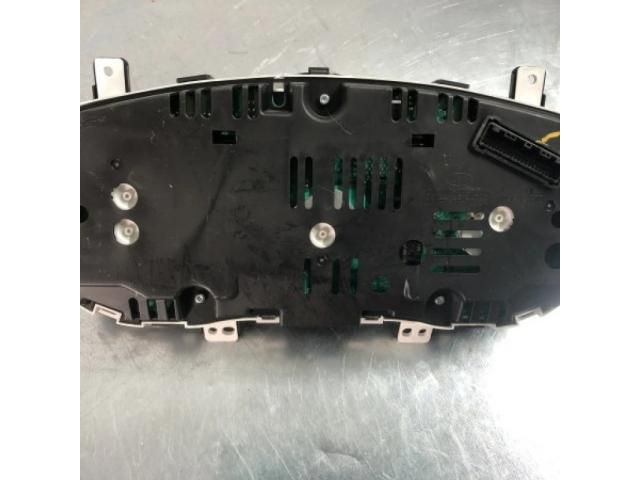 bontott KIA SORENTO Kilométeróra