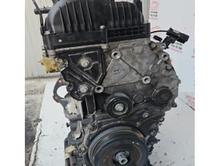 bontott KIA SORENTO Motor (Fűzött blokk hengerfejjel)