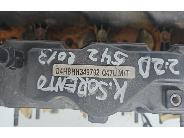 bontott KIA SORENTO Motor (Fűzött blokk hengerfejjel)