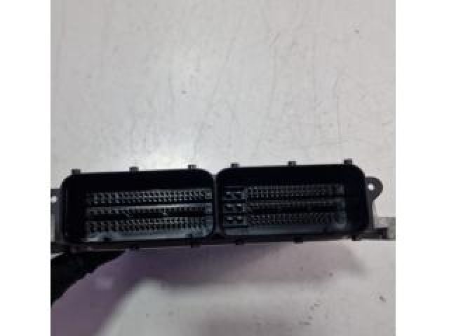 bontott KIA SORENTO Motorvezérlő