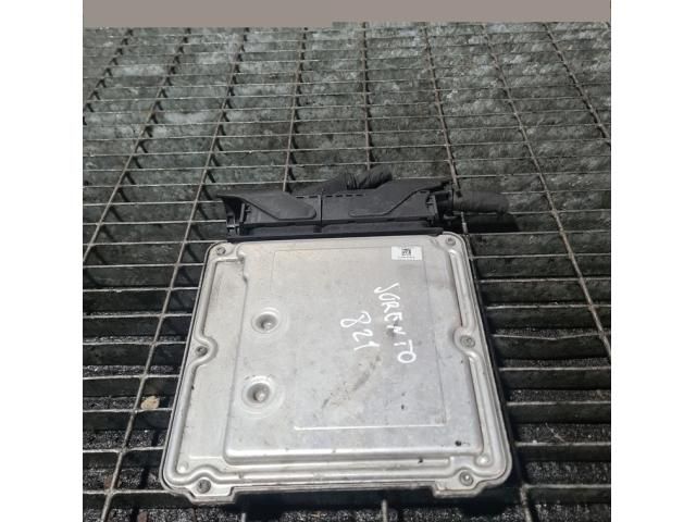 bontott KIA SORENTO Motorvezérlő