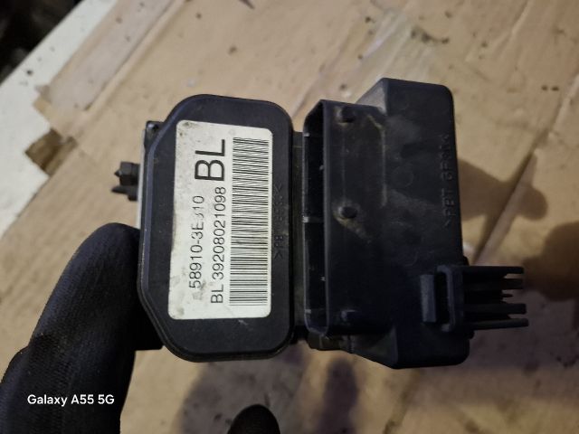 bontott KIA SORENTO ABS Kocka