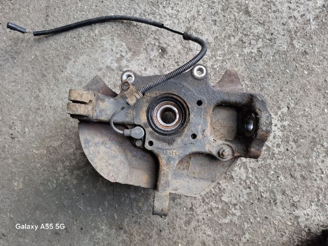 bontott KIA SORENTO Bal első Csonkállvány Kerékaggyal