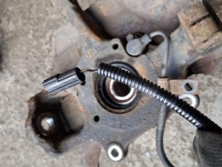 bontott KIA SORENTO Bal első Csonkállvány Kerékaggyal