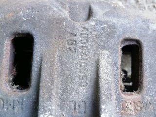 bontott KIA SORENTO Bal első Féknyereg Munkahengerrel