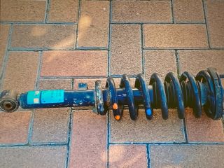 bontott KIA SORENTO Bal első Gólyaláb (Lengécsillapító, Rugó)