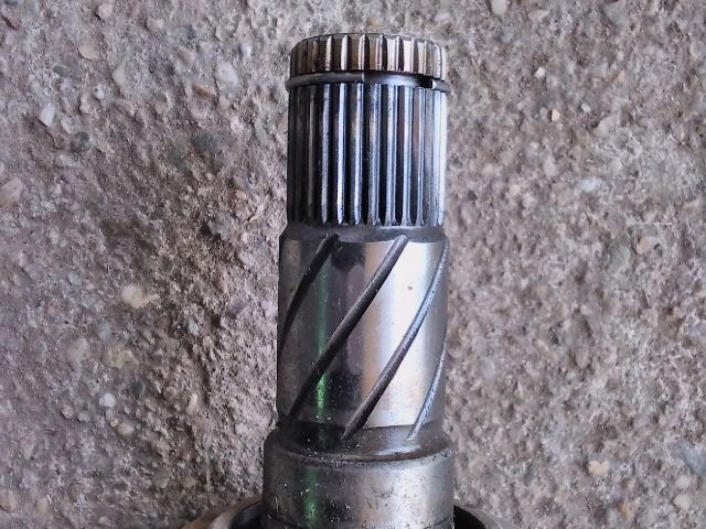 bontott KIA SORENTO Bal Féltengely