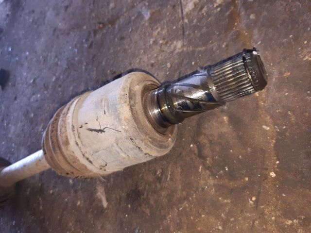 bontott KIA SORENTO Bal Féltengely