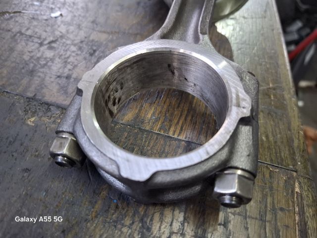 bontott KIA SORENTO Dugattyú és Hajtókar