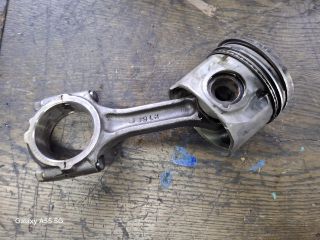 bontott KIA SORENTO Dugattyú és Hajtókar