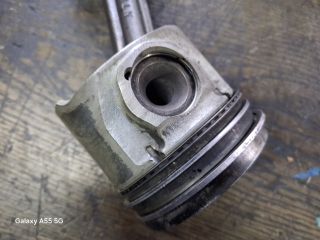 bontott KIA SORENTO Dugattyú és Hajtókar