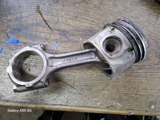 bontott KIA SORENTO Dugattyú és Hajtókar