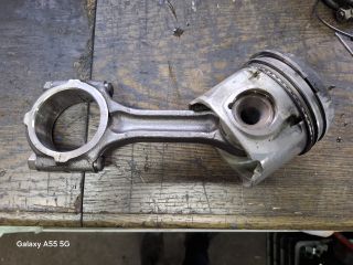 bontott KIA SORENTO Dugattyú és Hajtókar