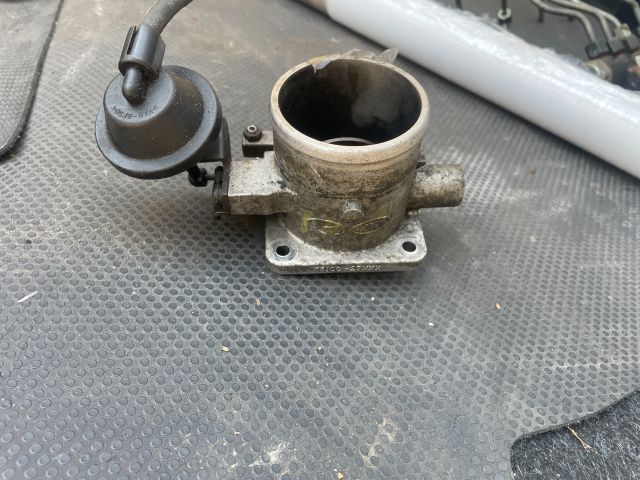 bontott KIA SORENTO Fojtószelep (Mechanikus)