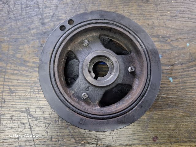 bontott KIA SORENTO Főtengely Szíjtárcsa