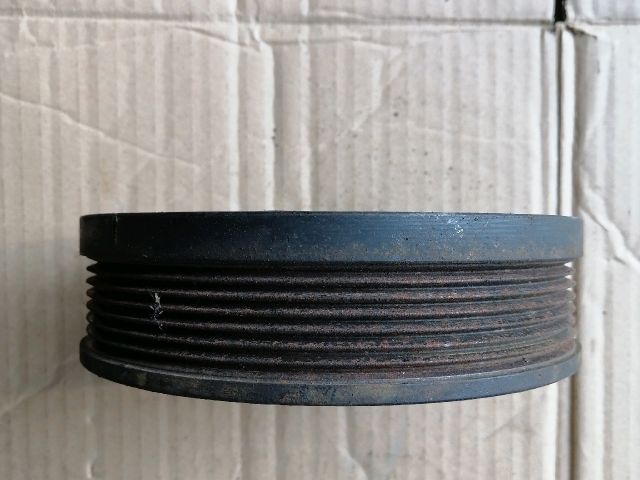 bontott KIA SORENTO Főtengely Szíjtárcsa