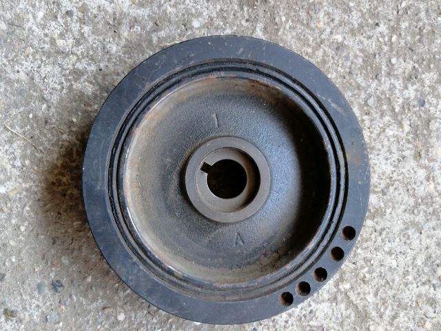 bontott KIA SORENTO Főtengely Szíjtárcsa