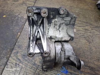 bontott KIA SORENTO Generátor Tartó Bak